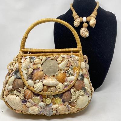 1950s Wicker Handbag Decorated w/ Seashells with Matching Necklace