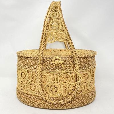 Unique Handwoven Iraca Palm Handbag with Pink Satin Interior