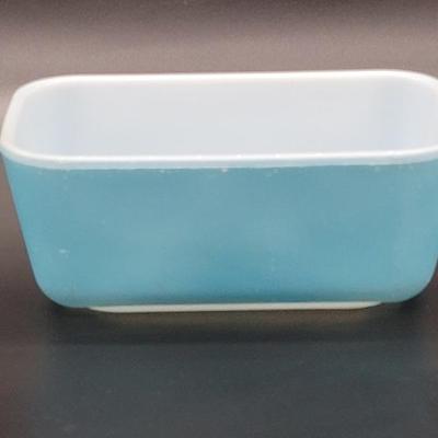 Mid Century Turquoise by Pyrex Refrigerator Dish