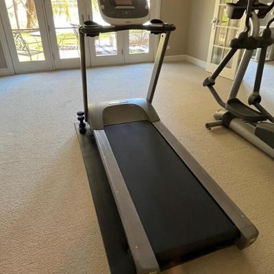 Precor treadmill, excellent condition