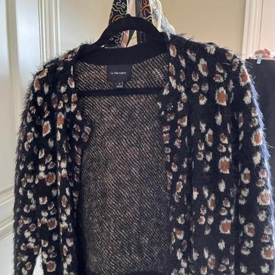 clothes, mostly sized 4