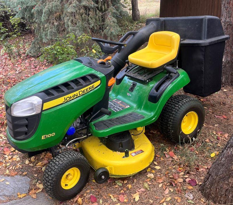 Large Loveland Estate Sale (Tools, Furniture, Household Items, Quilters/Sewing paradise, Vintage