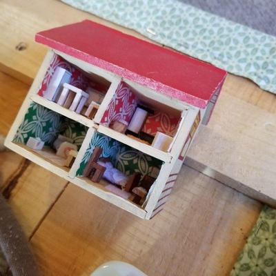 Doll House Miniatures