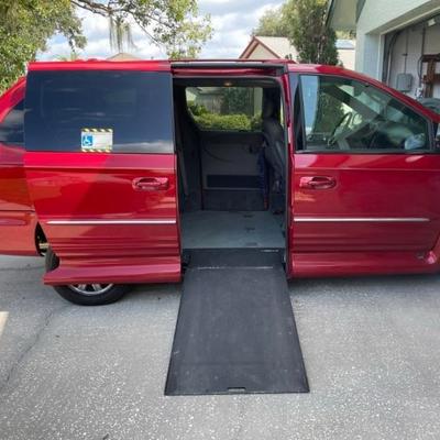 mini van with mobility chair and ramp 