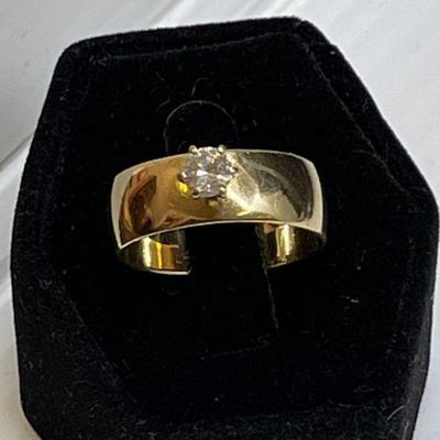 14K plumb Gold Diamond Ring