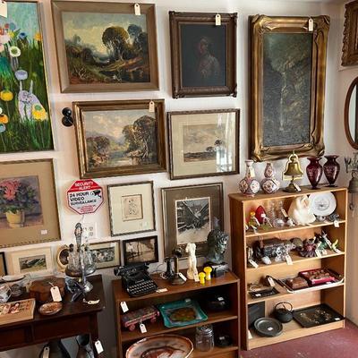 Estate sale photo