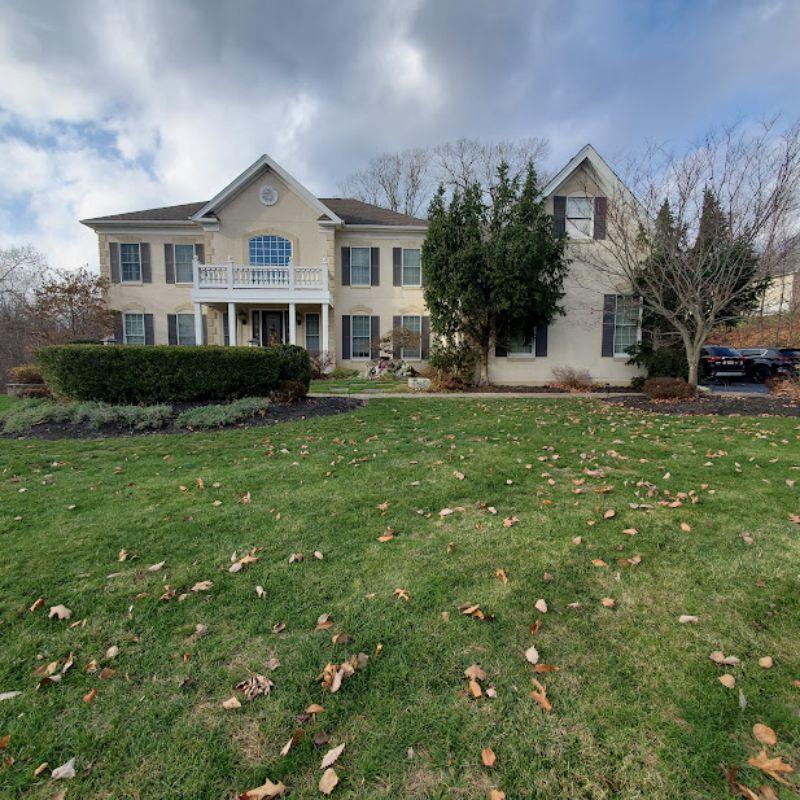 THIRD DAY BLOWOUT! Pink Dog accepts all reasonable offers in Sparta