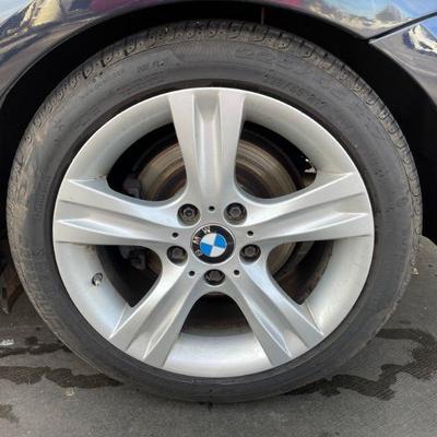 2009 BMW 1-series (Pirelli tires and factory rims)