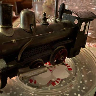Decorative Christmas Plates and Toy trains