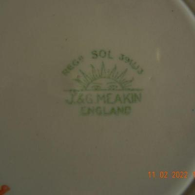 J & G Meakin - 27 piece Reg Sol 391613