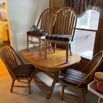Richardson Brothers table and chairs