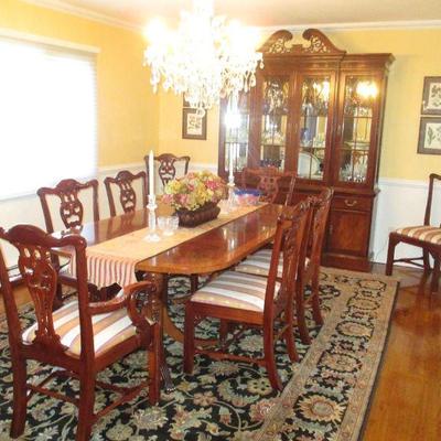 British Classic Ethan Allen Dining Room Suite ~ Wall Decor (Chandelier Not Included )
