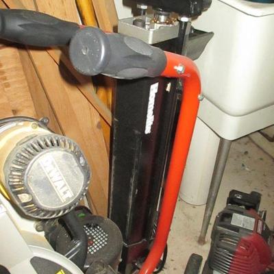 Dewalt Tile cutter 