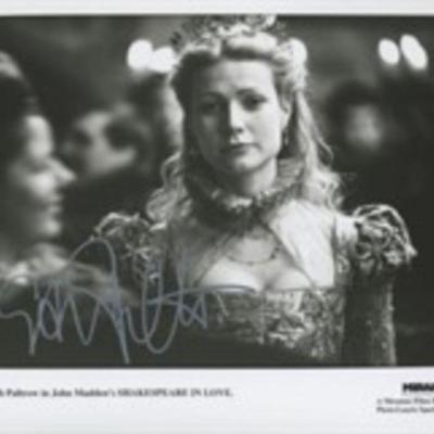 Gwyneth Paltrow Shakespeare in Love signed photo 