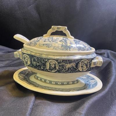 Antique Wedgwood 4-Piece Sauce Tureen, marked