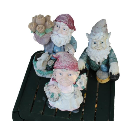 yard gnomes