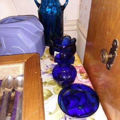 vintage cobalt blue glassware