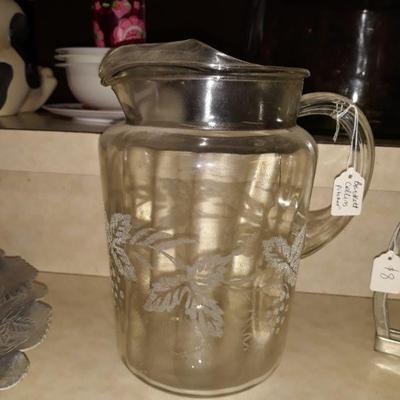Bartlett-Collins pitcher