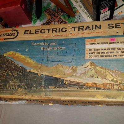 vintage Lionel train set in original box