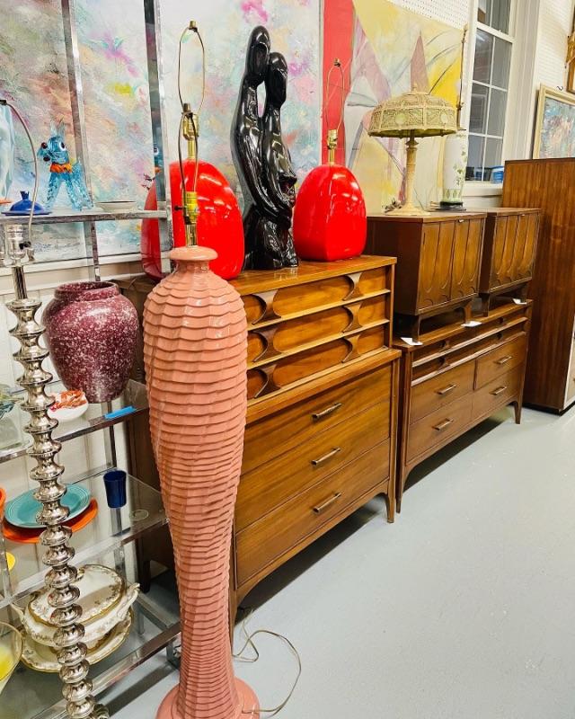 MULTIESTATE FURNITURE WAREHOUSE EARLY CHRISTMAS SALE!