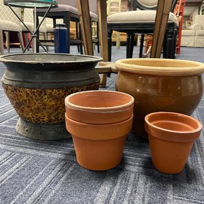 Lot of pots, 
Small $5.00 large $20.00