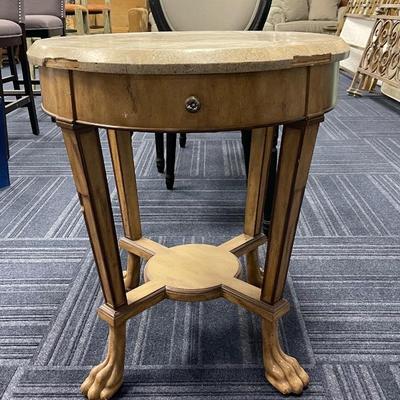Side table 
$10.00 
