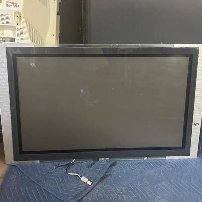 3 Sony TVS 42 inch with HDMI inputs 
$25.00
