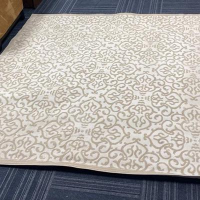 Cream and Beige Colored area rug
8x8 
$135.00