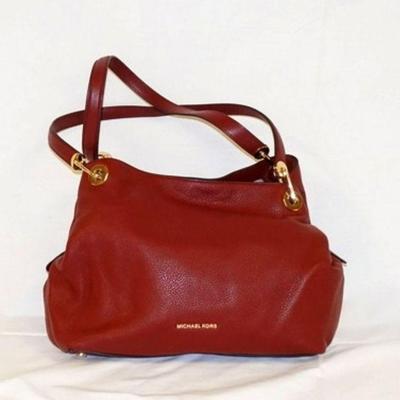 1044	MICHAEL KORS RAVEN LARGE BRANDY SHOULDER TOTE, LOOKS NEW, APPROXIMATELY 13 IN L X 11 IN H X 4 IN
