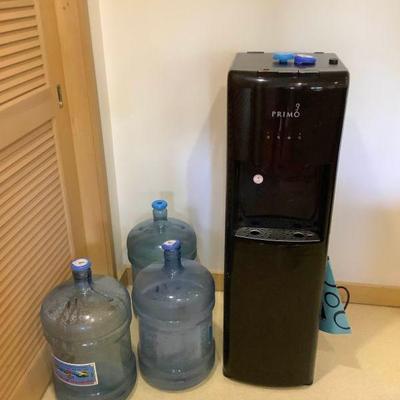 KDE010 Primo Hot & Cold Water Dispenser & Three Water Bottles