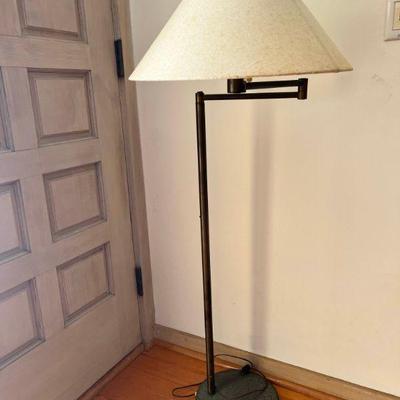 KDE058- Adjustable Floor Lamp