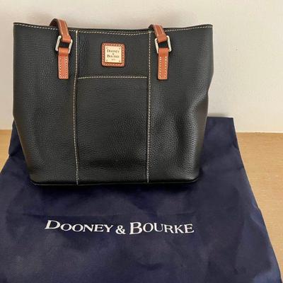 KDE063- Dooney Bourke Black Pebbled Leather Bag