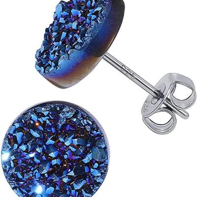 Please visit https://garnetgazelle.com/ to find more information on our items and to place your bids. These photos are only half of what...