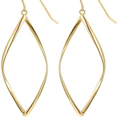 Please visit https://garnetgazelle.com/ to find more information on our items and to place your bids. These photos are only half of what...