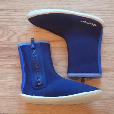 Reef walker shoes XXS 4-5