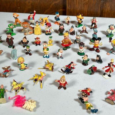 LARGE GROUP EARLY DISNEY & OTHER FIGURES  |  Painted formed plastic figures including Snow White, Goofy etc.