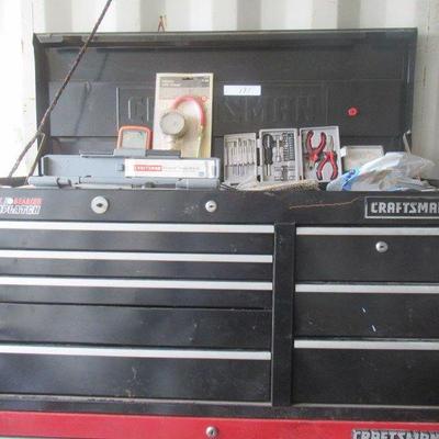CRAFTSMAN BALL BEARING GRIPLATCH TOOL CHEST WITHOUT CONTENTS MEASURES 41â€ X 18â€ X 18â€