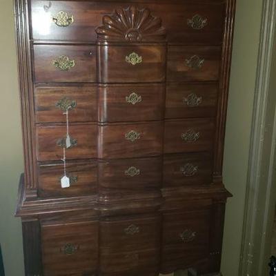 300 dresser, nite stand and queen bed