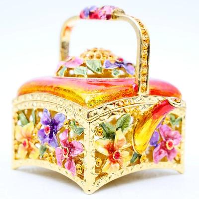 Bid on placerauctions.com
View more pictures and a detailed description of this item on placerauctions.com