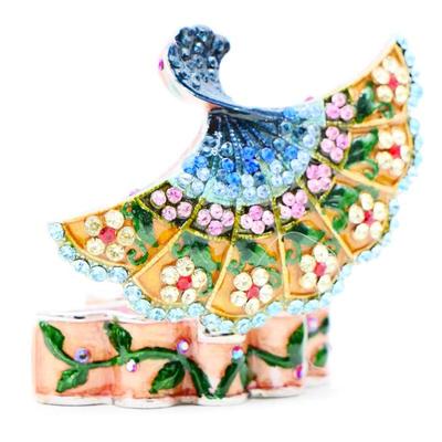 Bid on placerauctions.com
View more pictures and a detailed description of this item on placerauctions.com