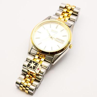 Bid on placerauctions.com
View more pictures and a detailed description of this item on placerauctions.com