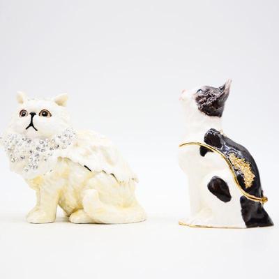 Bid on placerauctions.com
View more pictures and a detailed description of this item on placerauctions.com