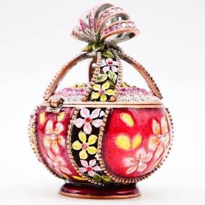 Bid on placerauctions.com
View more pictures and a detailed description of this item on placerauctions.com