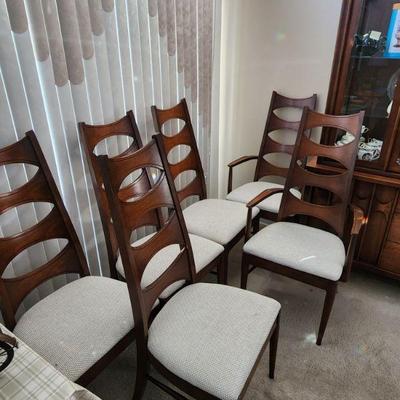 DINING TABLE CHAIRS: 4 side and 2 arm chairs