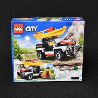 Lego City Kayak Adventure Set (New - 60240)