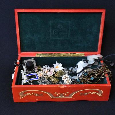 Vtg Princess Marcella Borghese Music Box & Jewelry