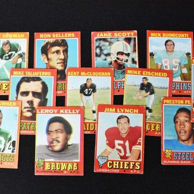 12 Topps 1971 Football Trading Cards