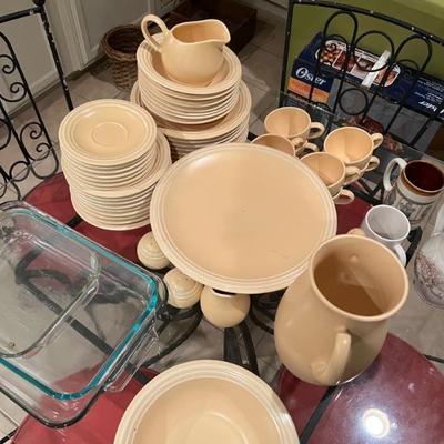 PFALTZGRAFF 52PC "TERRACE" IN BUTTERCREAM YELLOW.  $150
ITEM IS AVAILABLE FOR IMMEDIATE SALE.  ZELLE ONLY.  TEXT 760-668-0554