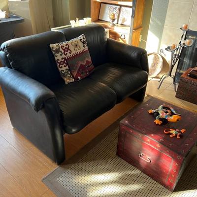 ITEM IS AVAILABLE FOR IMMEDIATE SALE.  ZELLE ONLY.  TEXT 760-668-0554