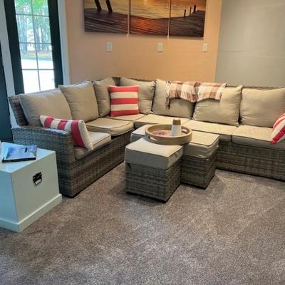 Wicker 5 pc sectional w/cushions $380